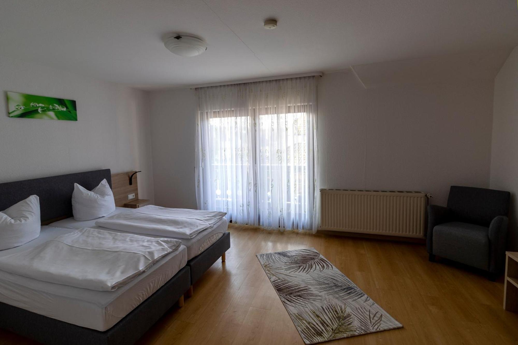 Hotel Landgasthaus Roessle Hohberg Bagian luar foto